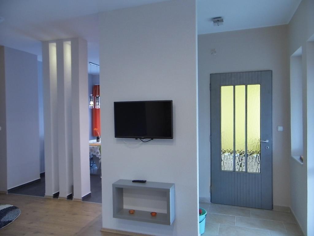 Alfa Apartman Sárvár Chambre photo